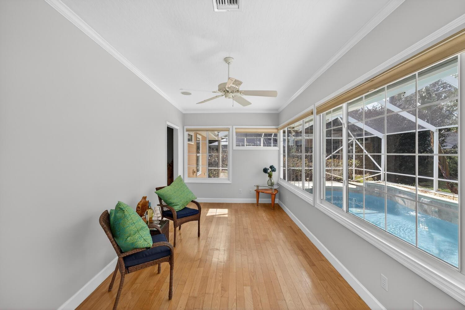 137 SW 38th
