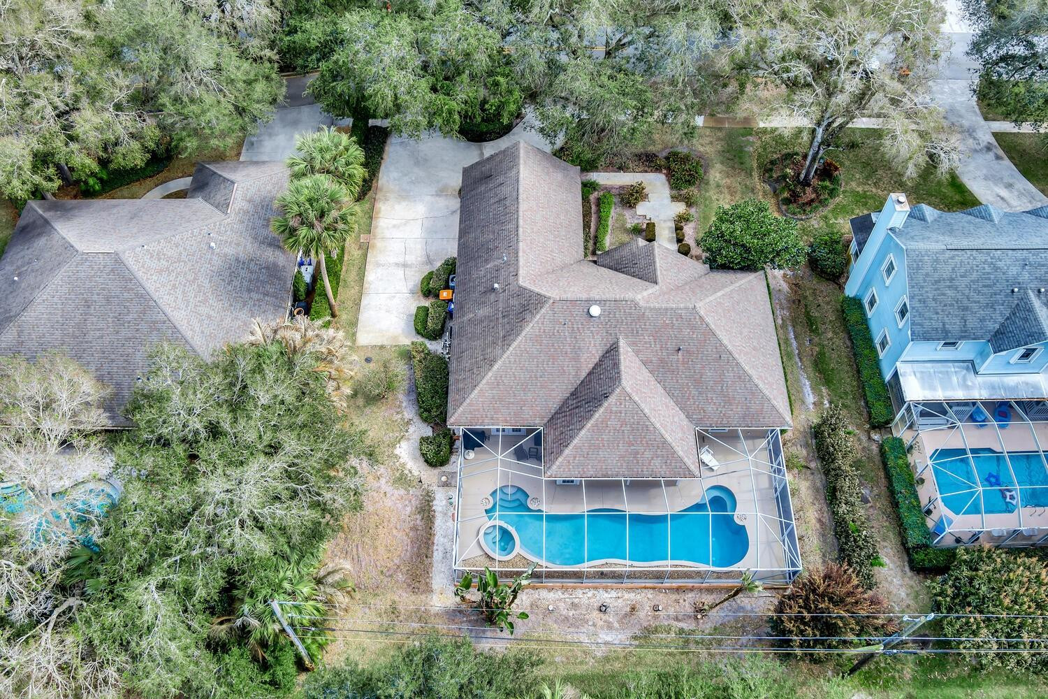 137 SW 38th