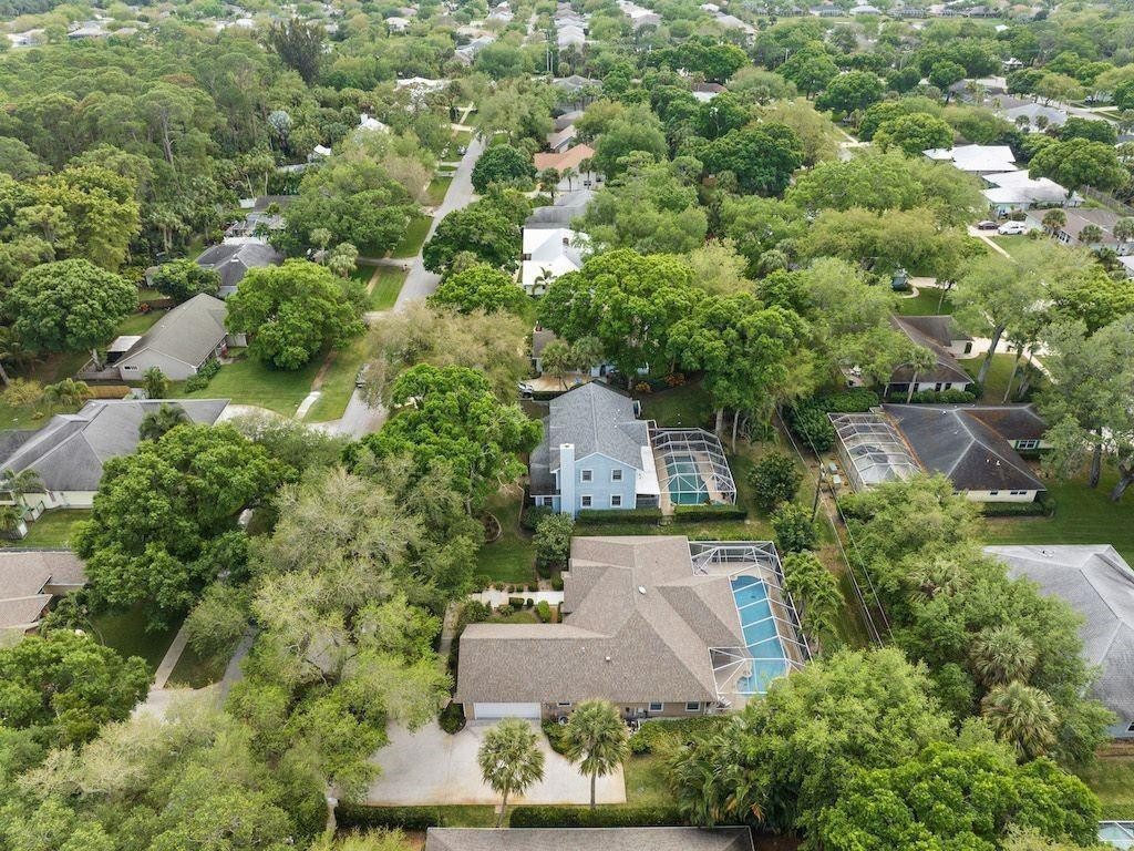 137 SW 38th