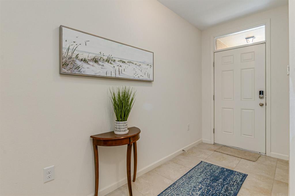 6109 NW Regent Street