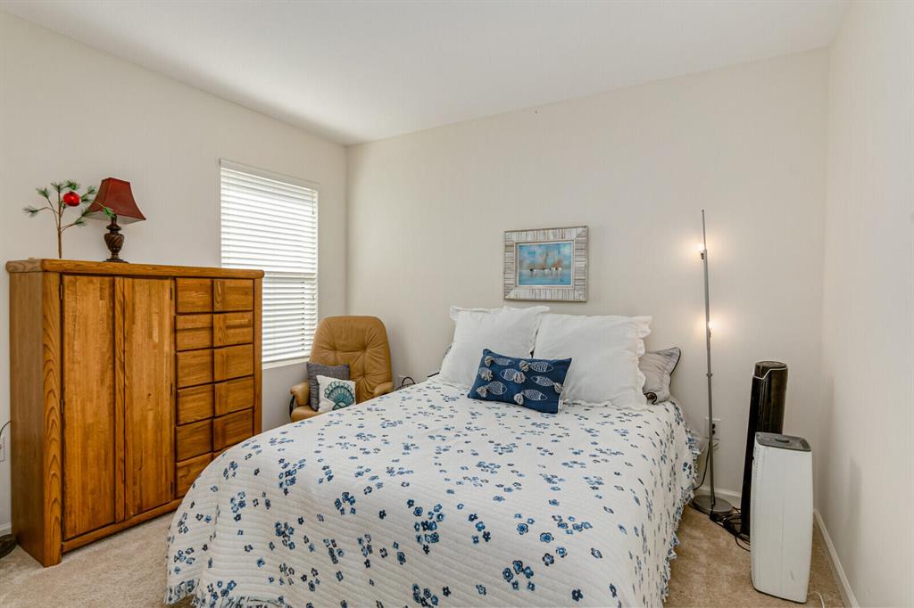 6109 NW Regent Street
