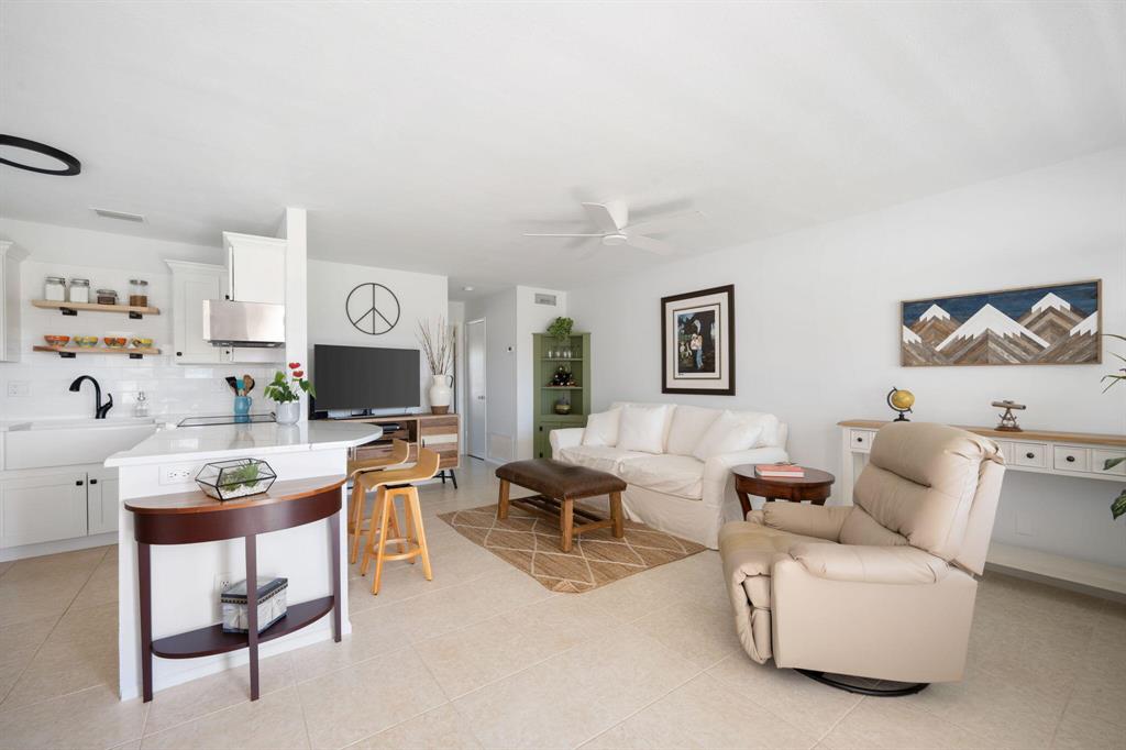 87 Crooked Tree Lane 203
