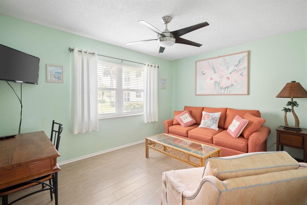 41 Vista Gardens Trail 101
