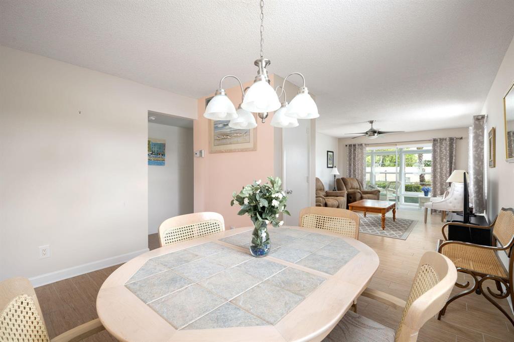 41 Vista Gardens Trail 101