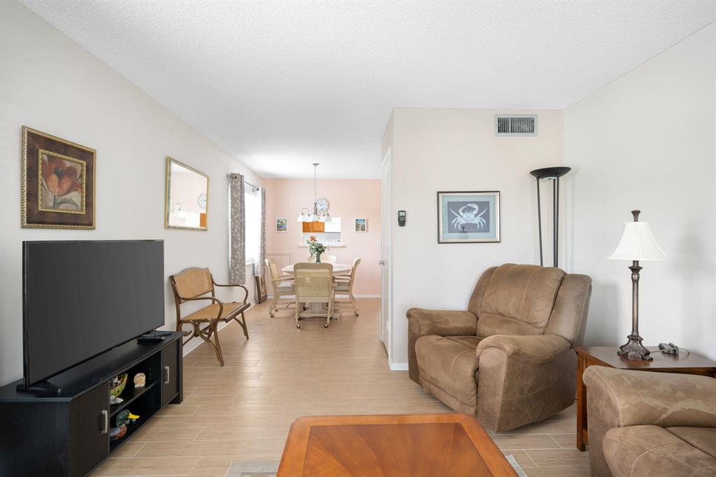 41 Vista Gardens Trail 101