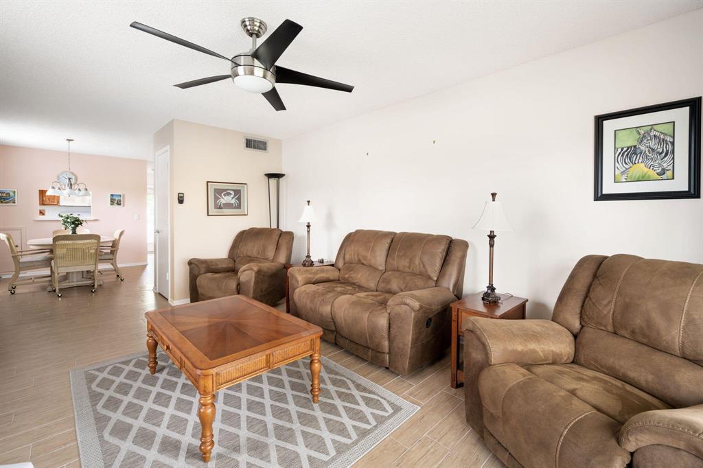 41 Vista Gardens Trail 101