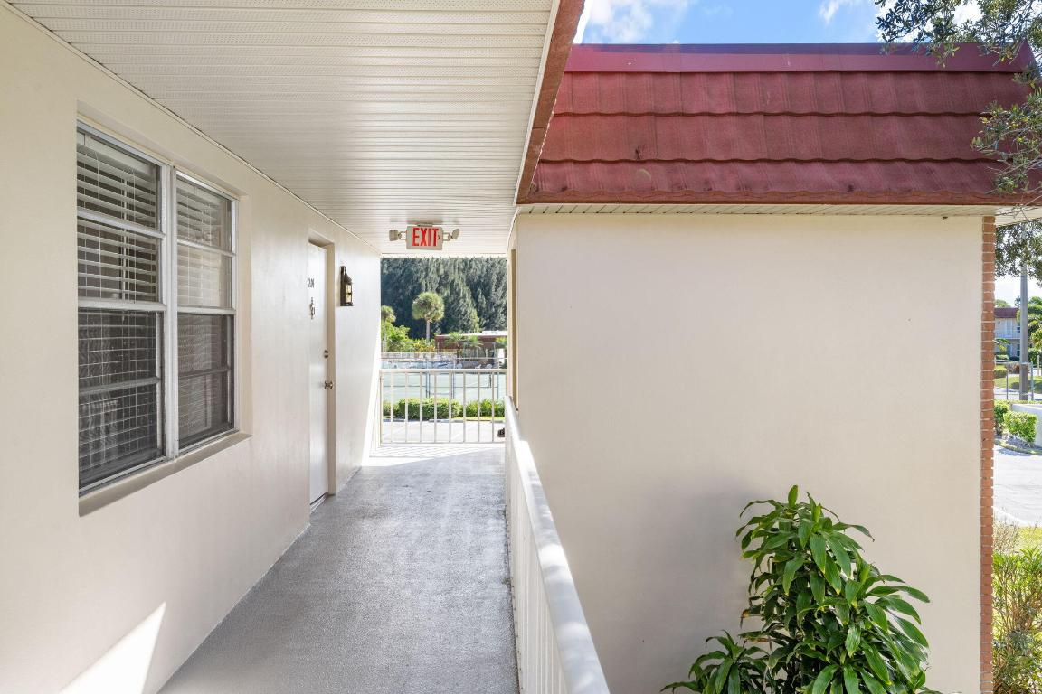 51 Woodland Drive 201