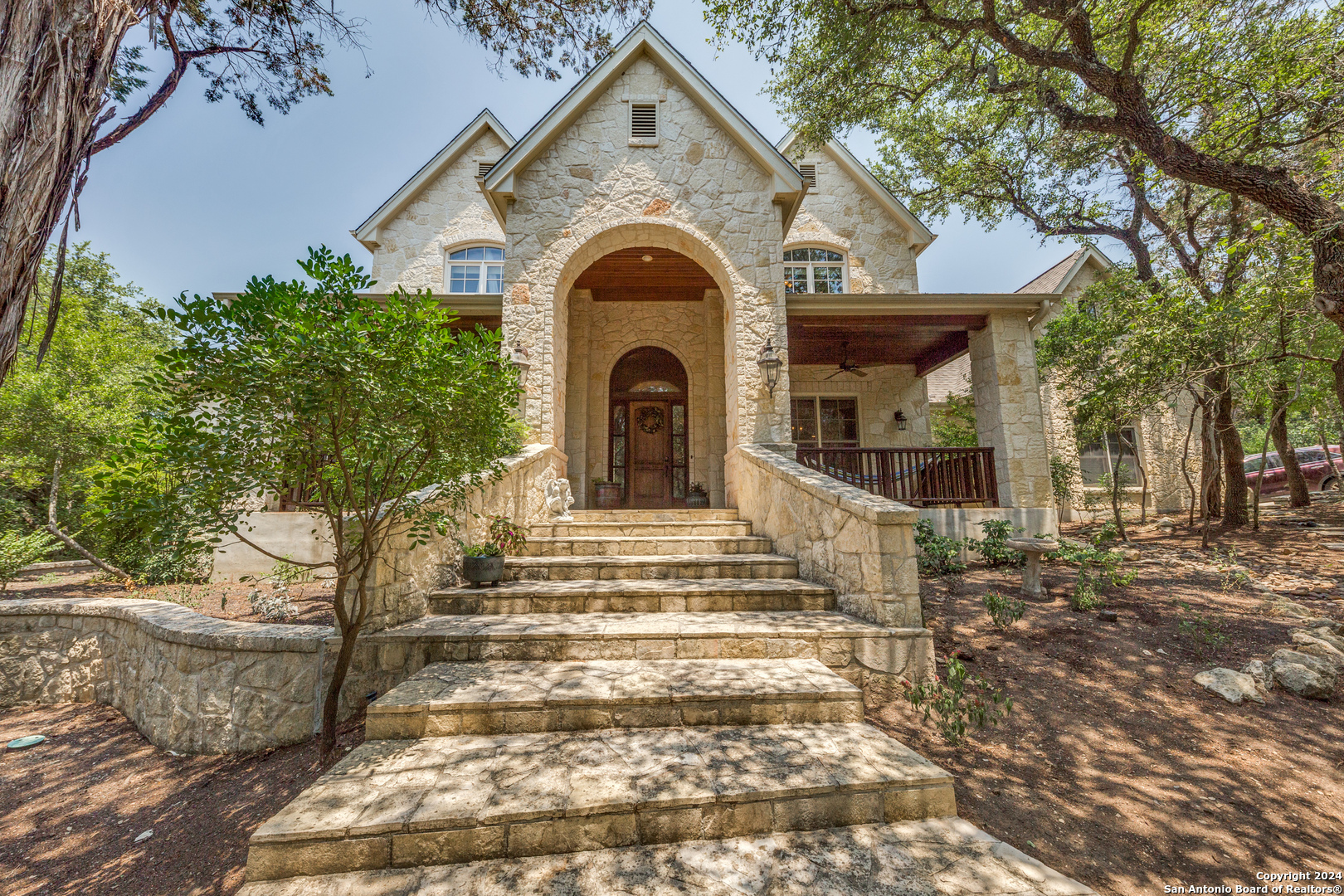 10826 REYES CANYONS