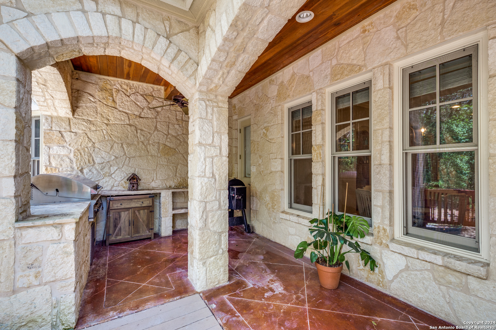 10826 REYES CANYONS