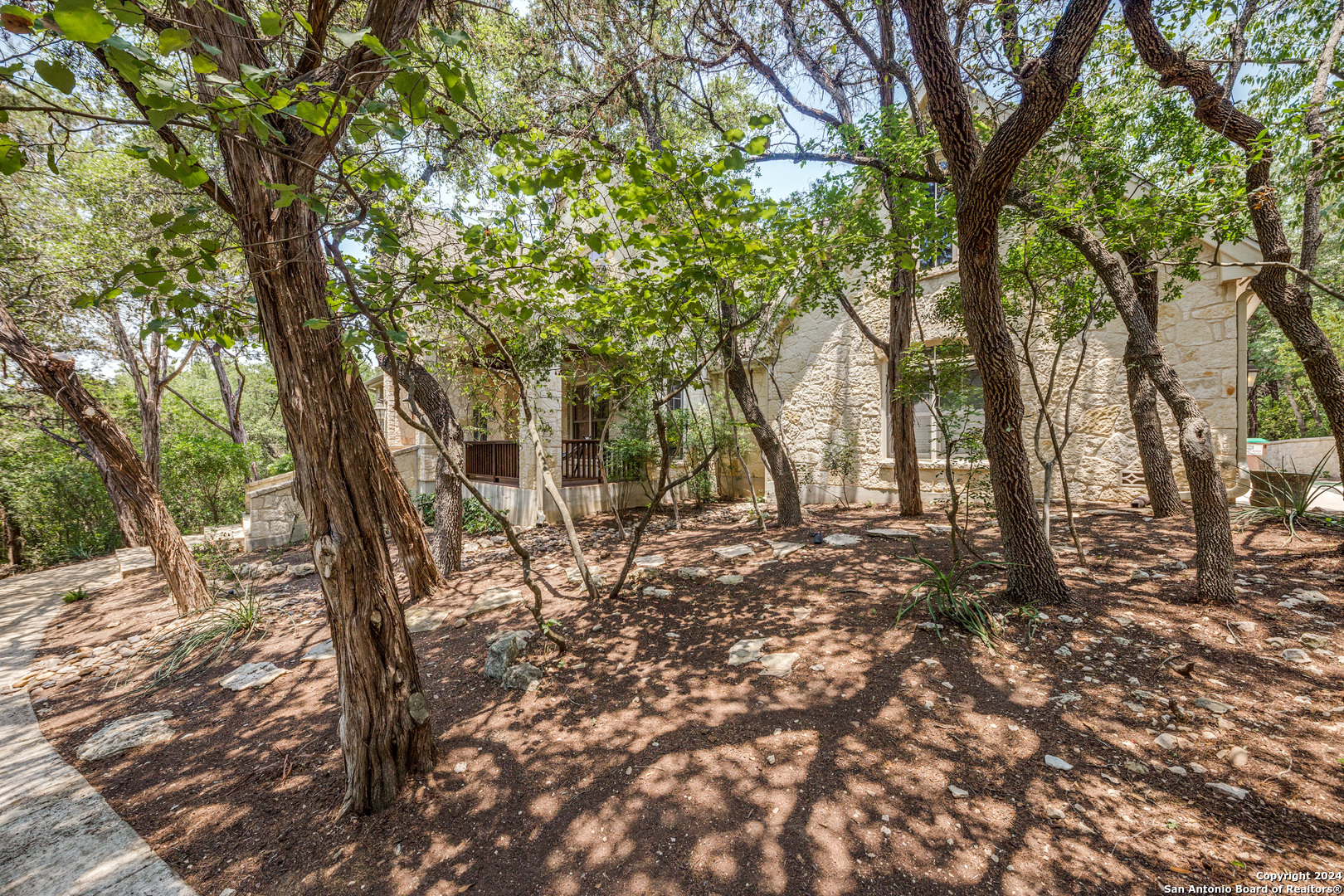 10826 REYES CANYONS