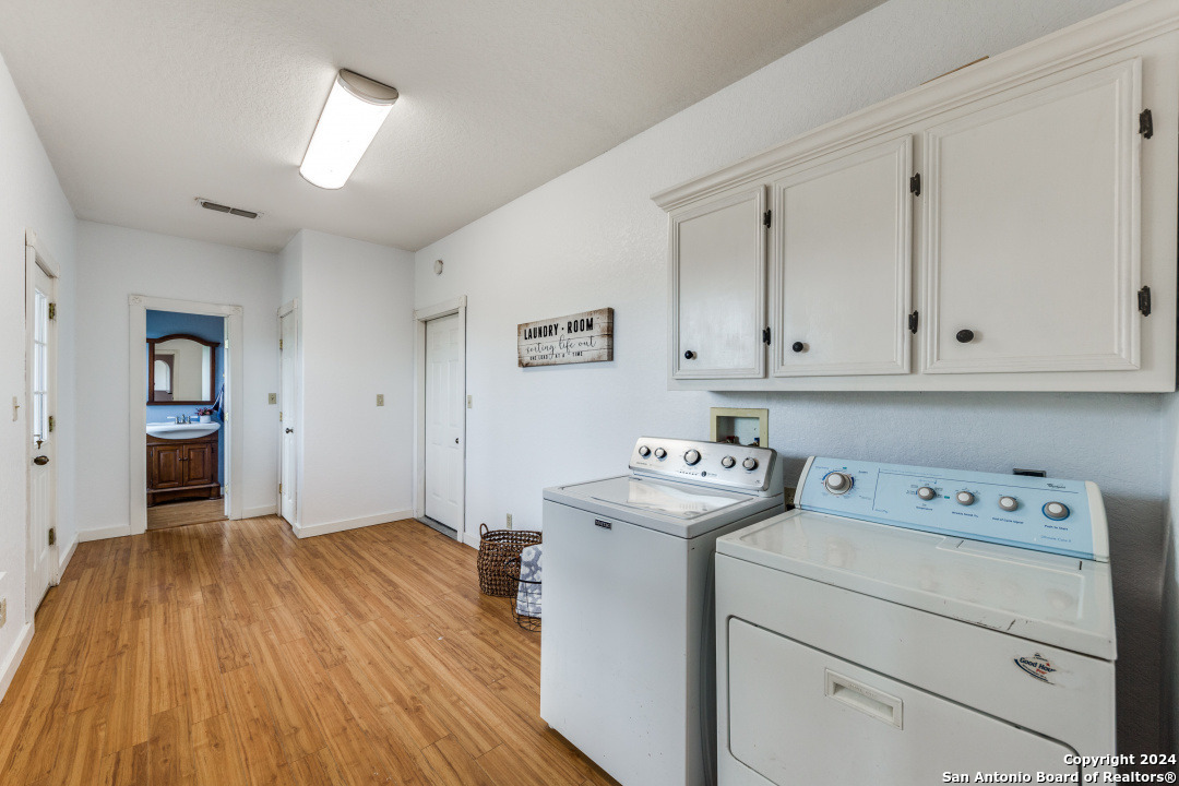 1245 COUNTY ROAD 2744