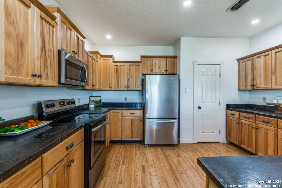 1245 COUNTY ROAD 2744