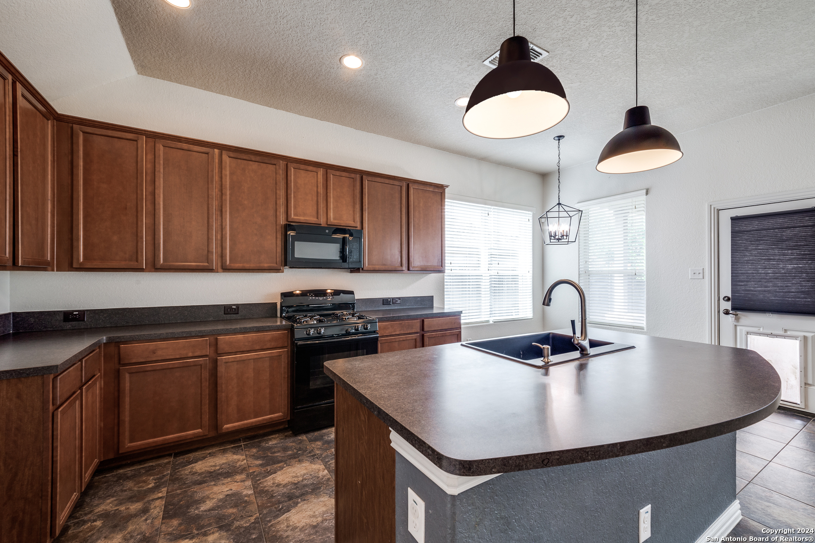 2115 ANTSLA SANDS