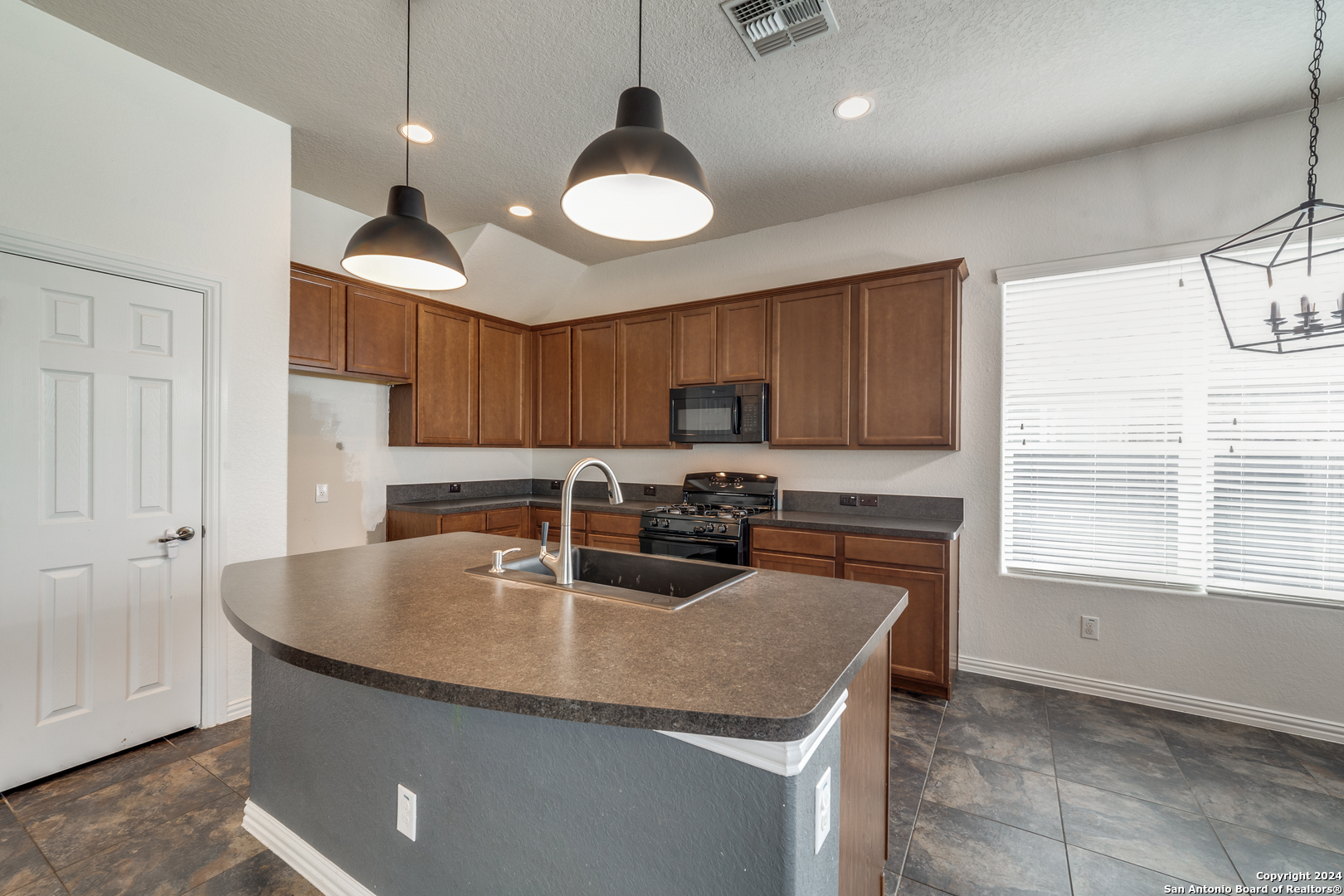 2115 ANTSLA SANDS