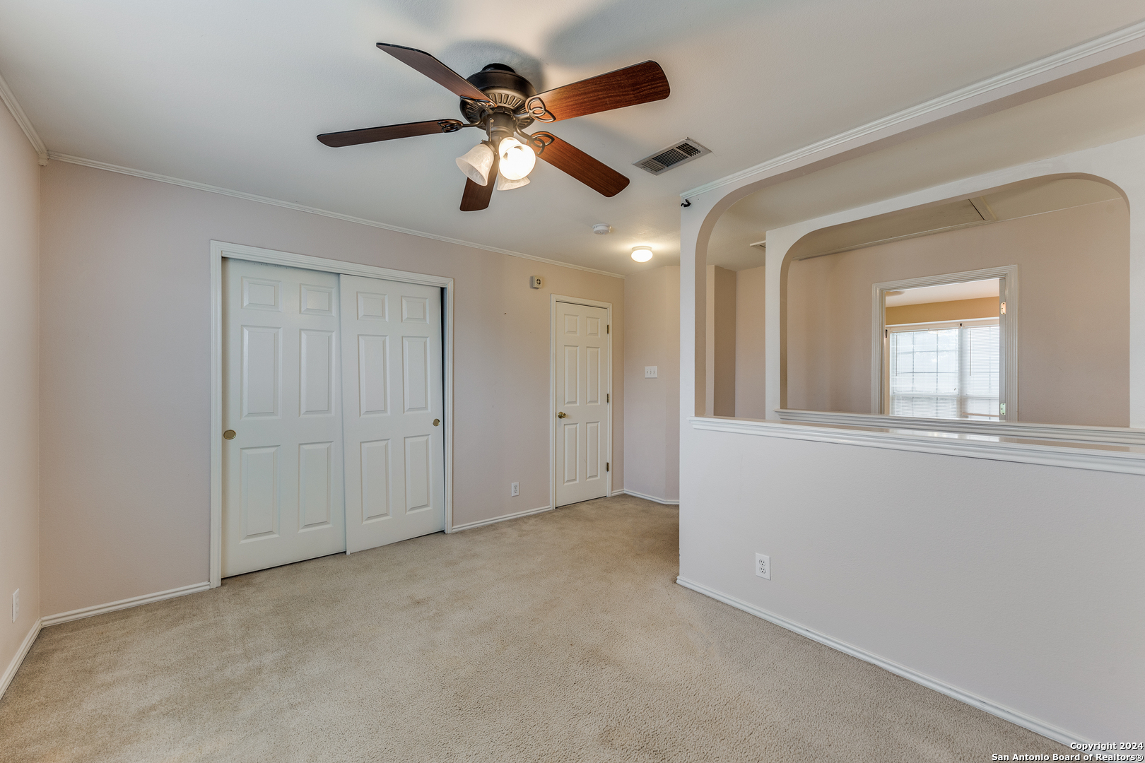 9015 SPIRAL WOODS