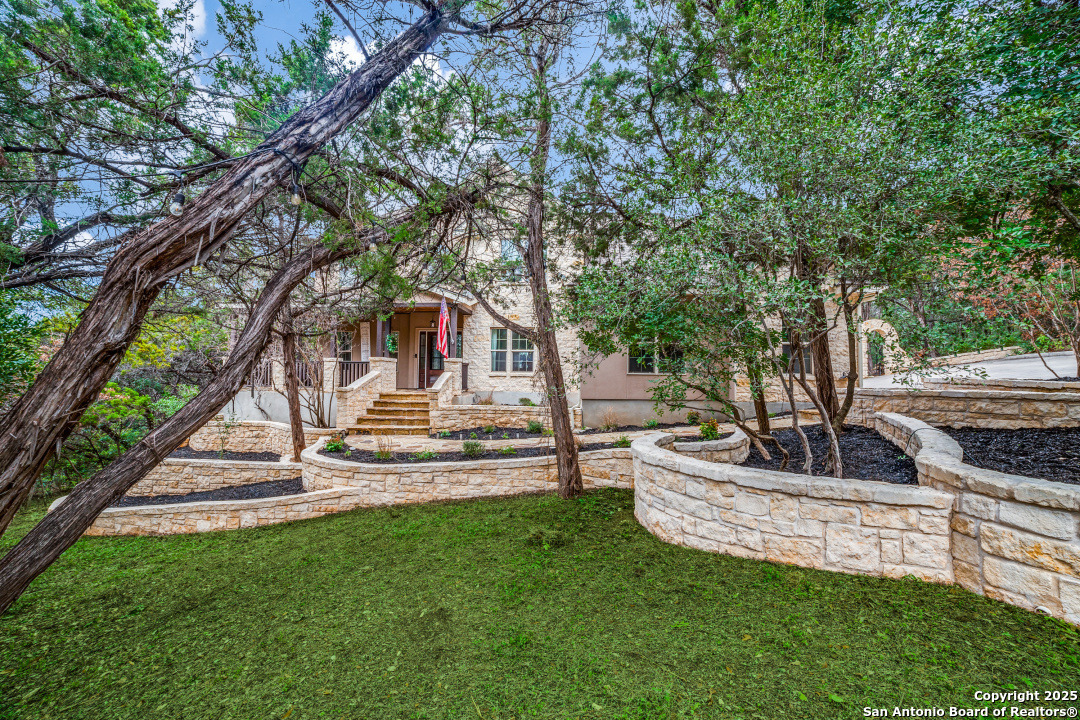15656 ESCARPMENT OAK