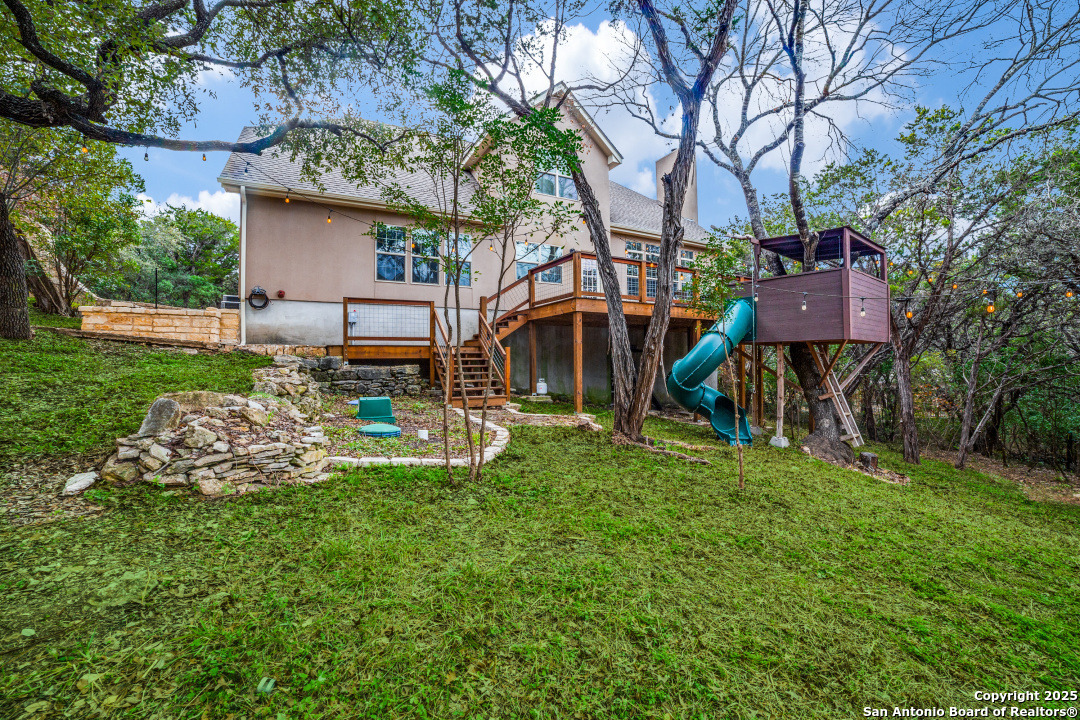 15656 ESCARPMENT OAK