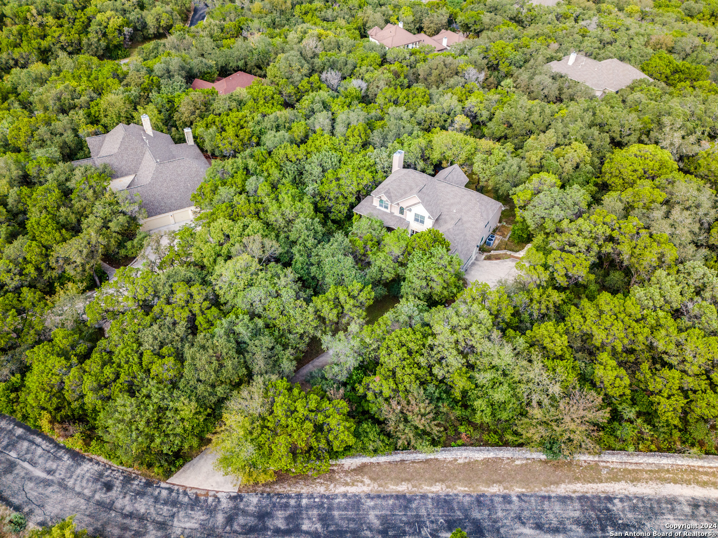15656 ESCARPMENT OAK