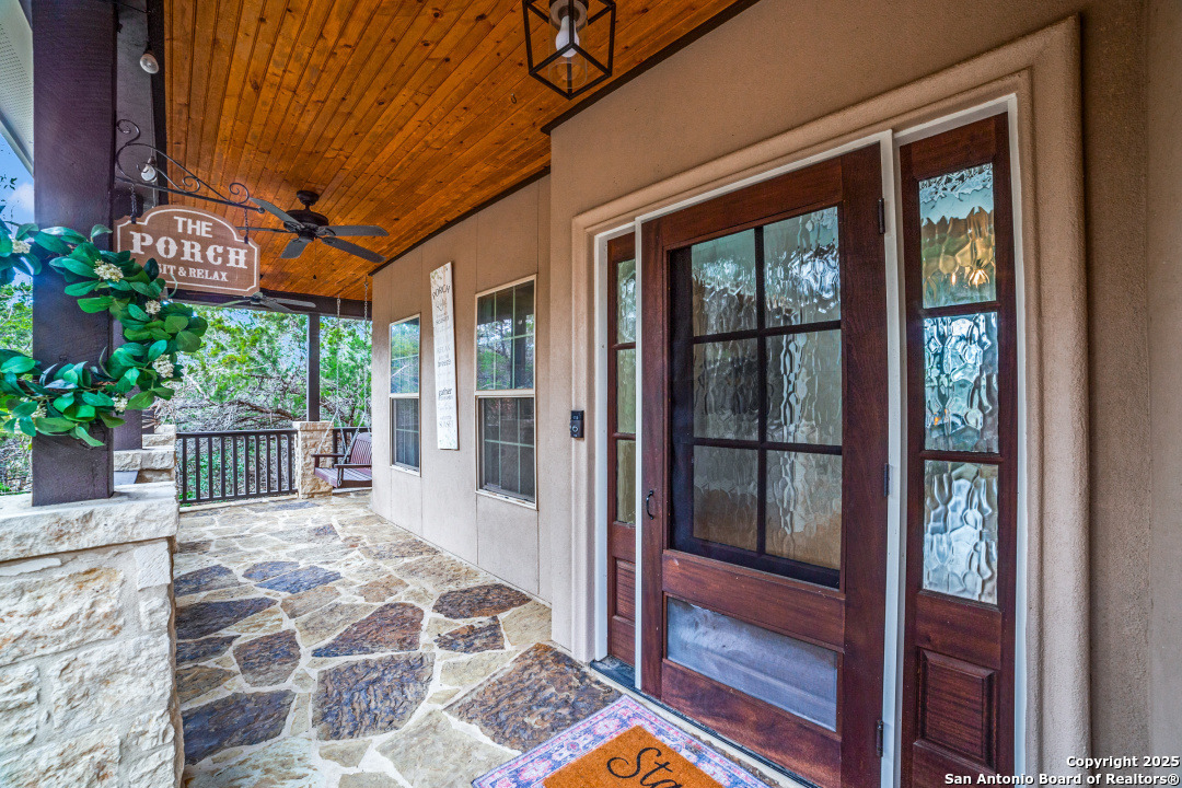 15656 ESCARPMENT OAK