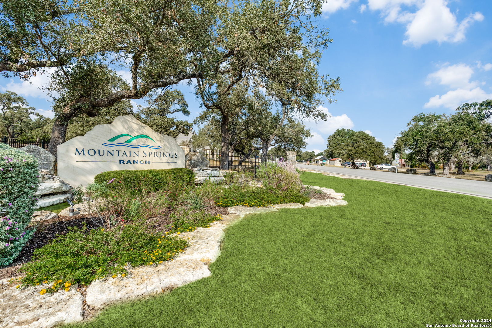 755 PANORAMA PT
