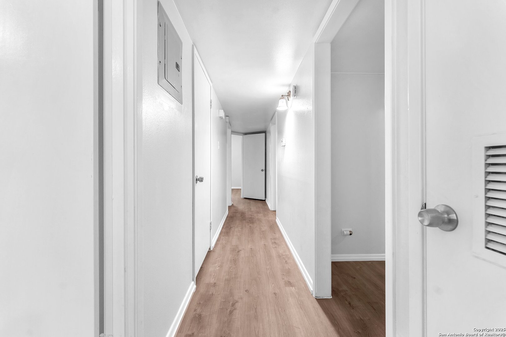4627 Lyceum