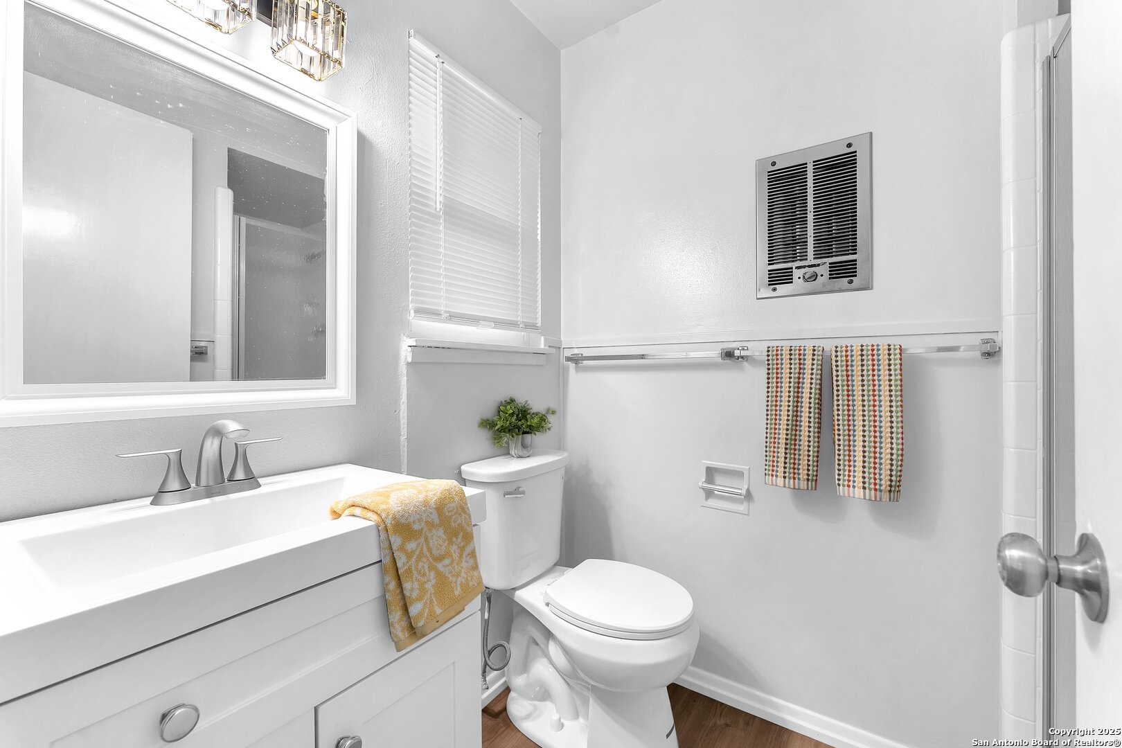 4627 Lyceum