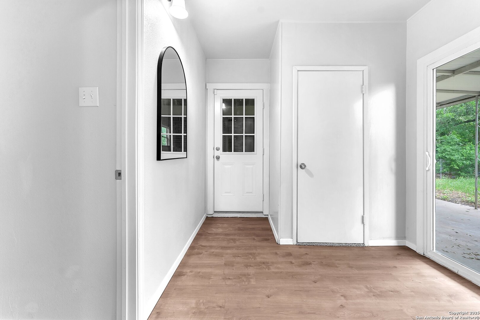 4627 Lyceum