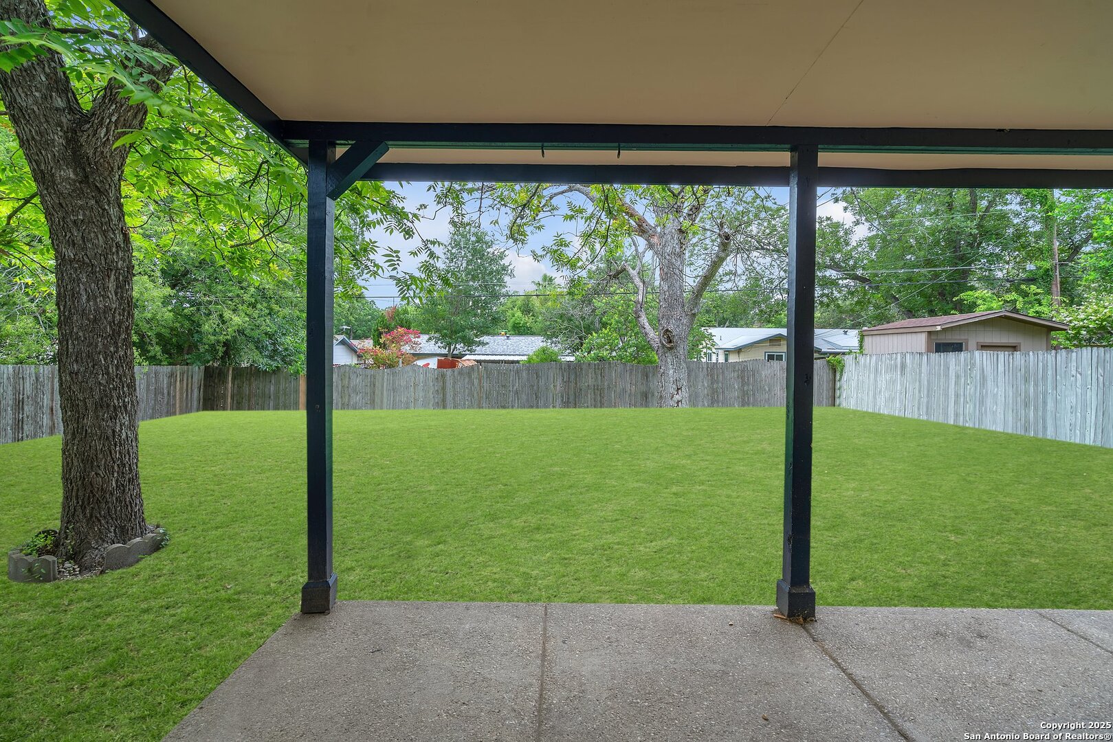 5902 Brenda Ln