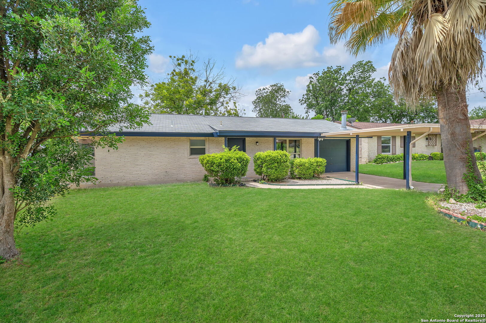 5902 Brenda Ln