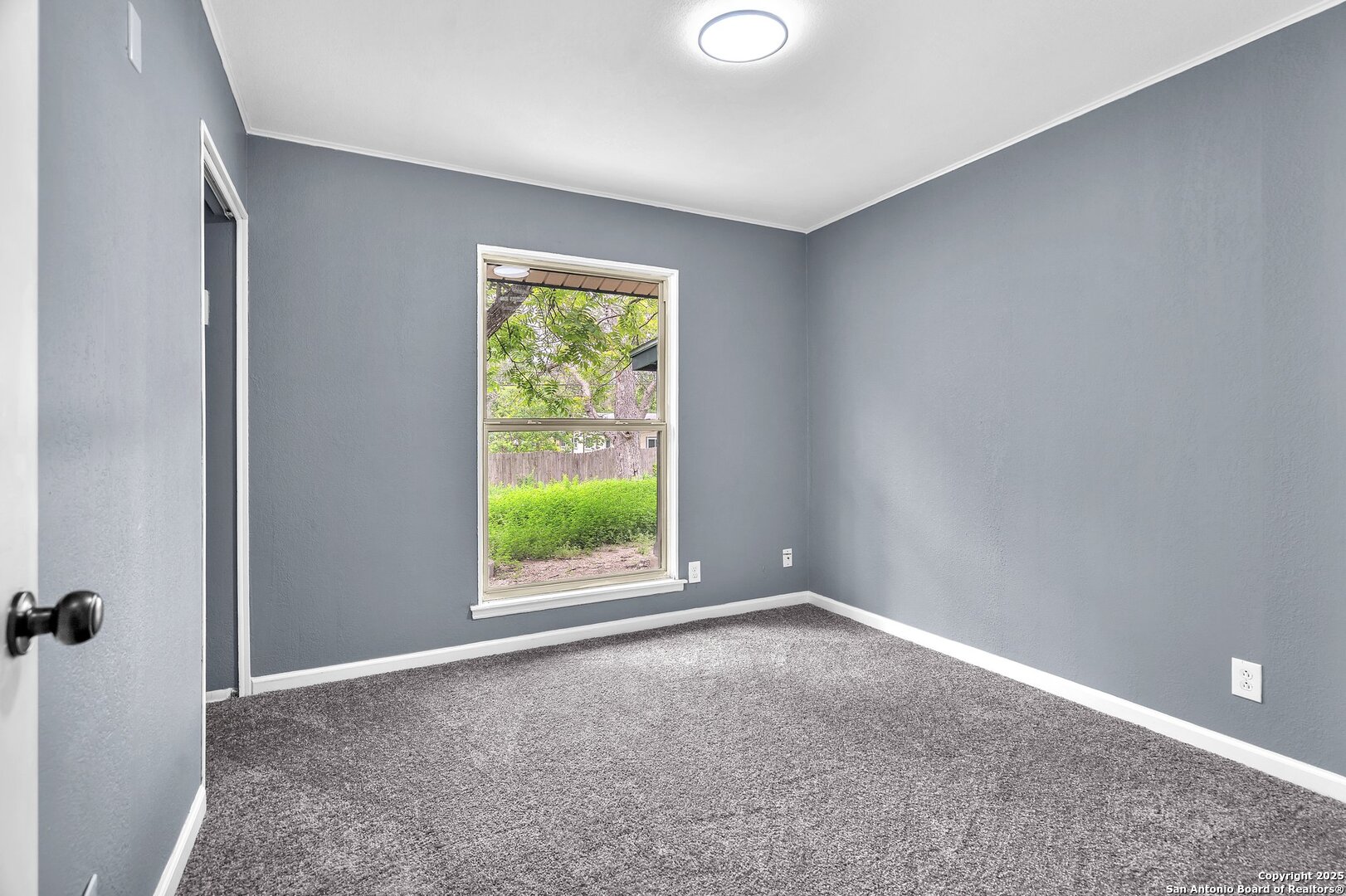 5902 Brenda Ln