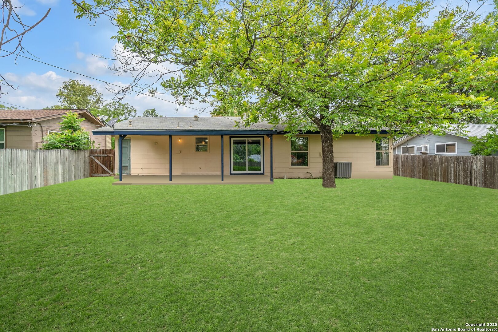 5902 Brenda Ln