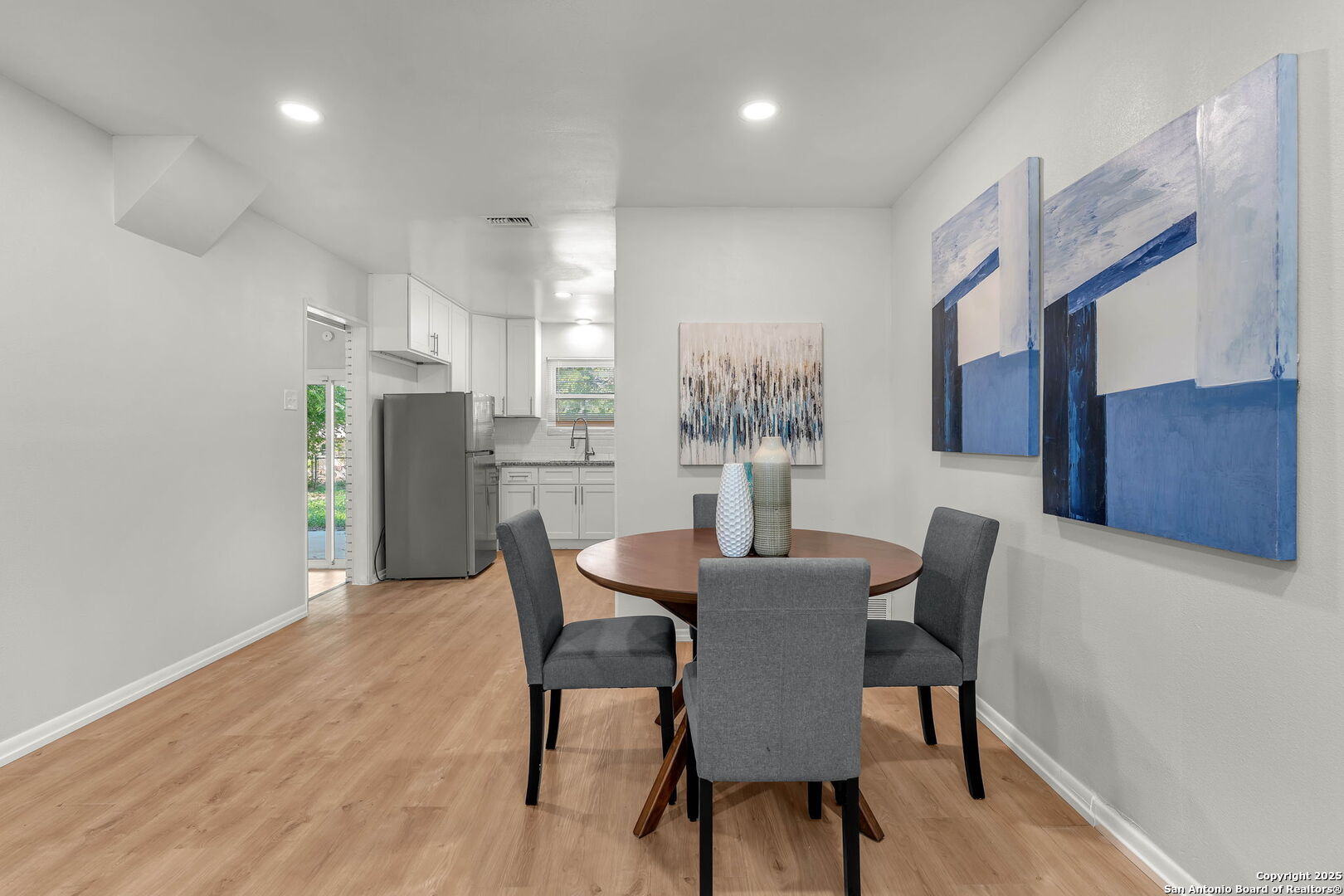 4627 Lyceum