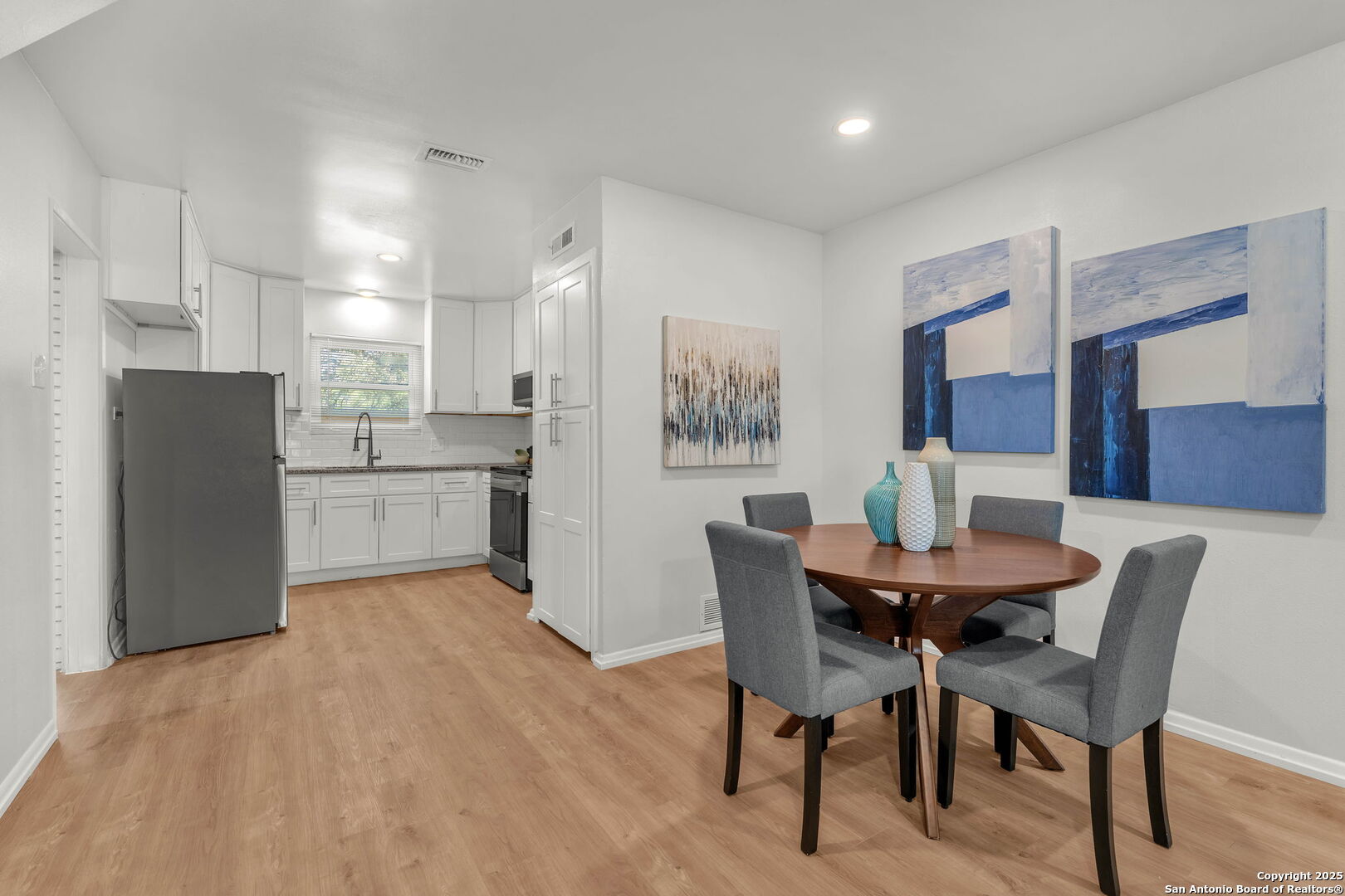 4627 Lyceum