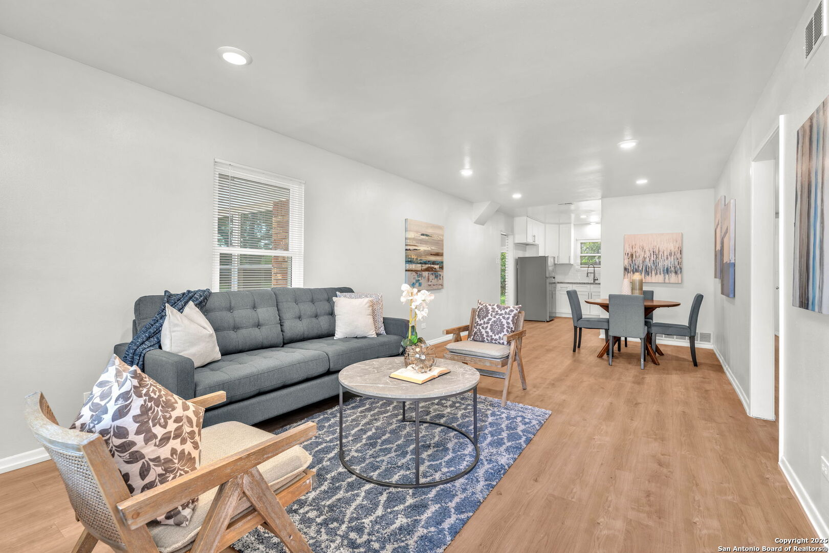 4627 Lyceum