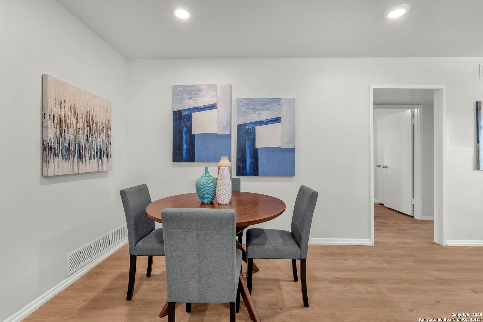 4627 Lyceum