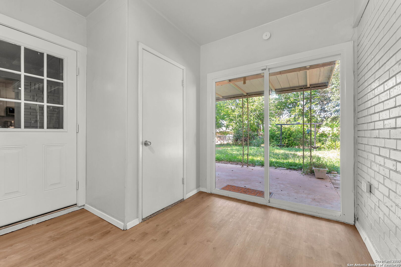 4627 Lyceum