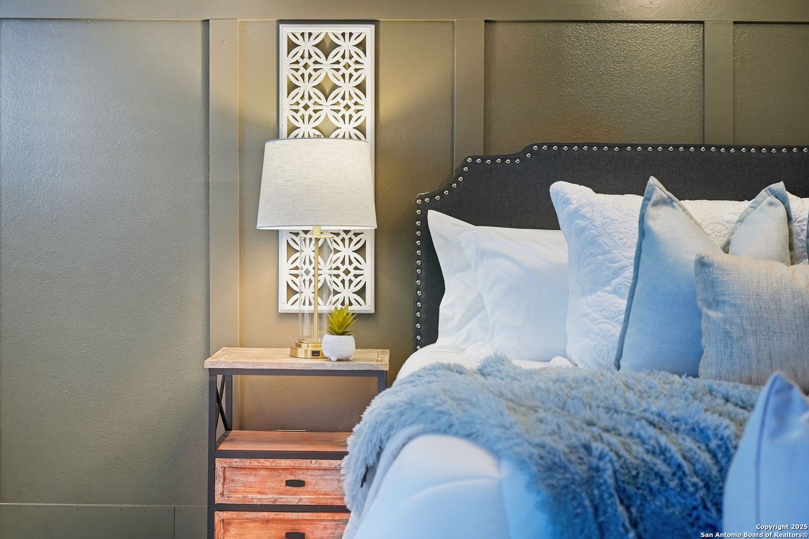 16415 Hillview Pass Dr