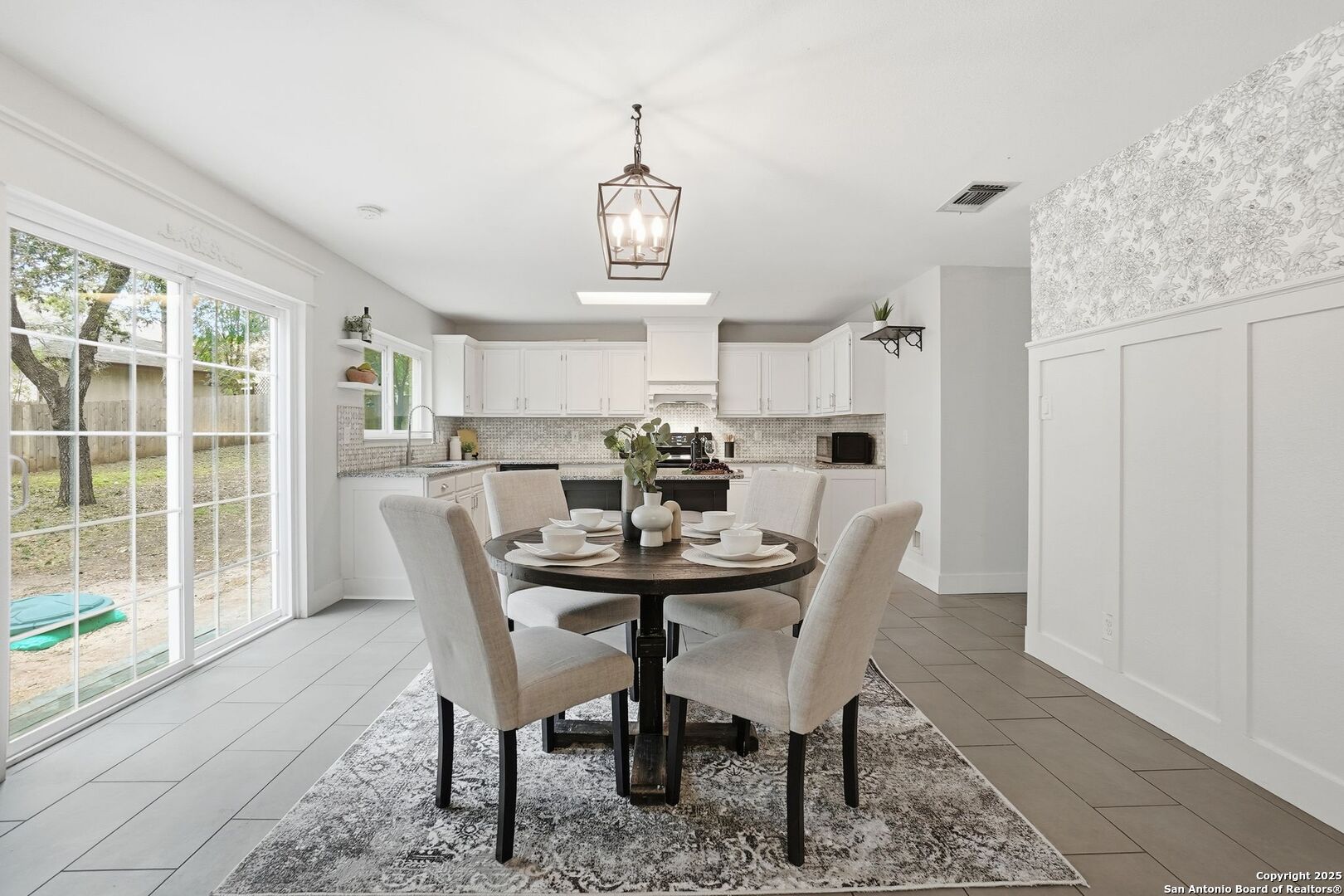 16415 Hillview Pass Dr