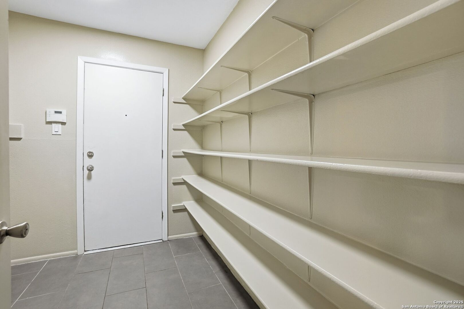 16415 Hillview Pass Dr