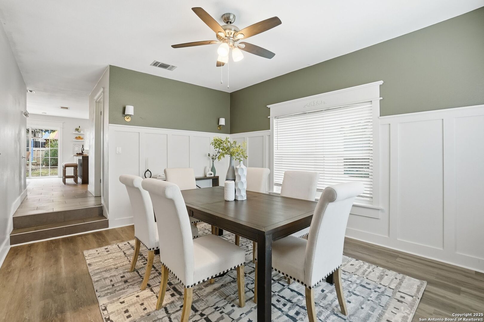 16415 Hillview Pass Dr