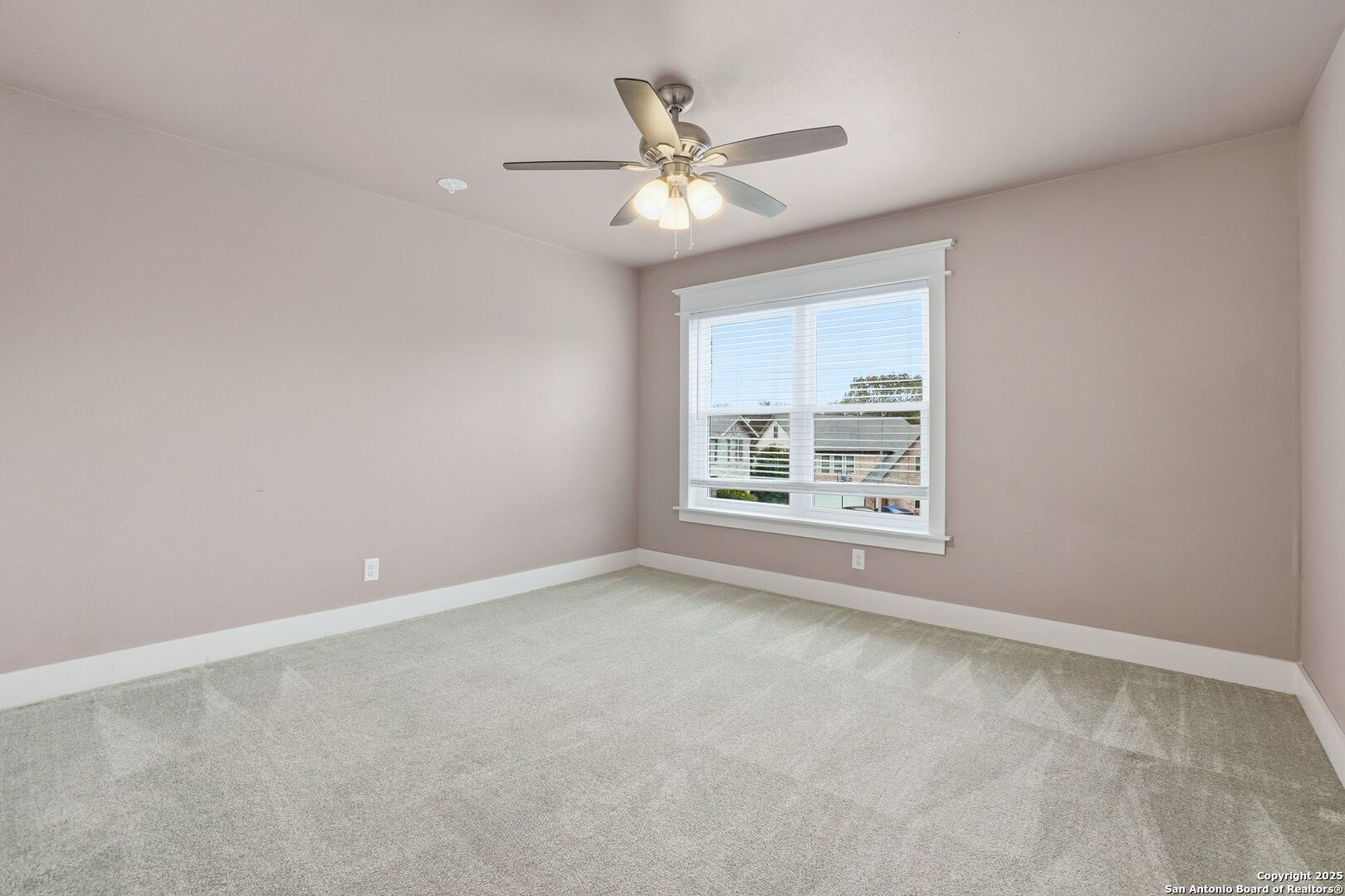 16415 Hillview Pass Dr