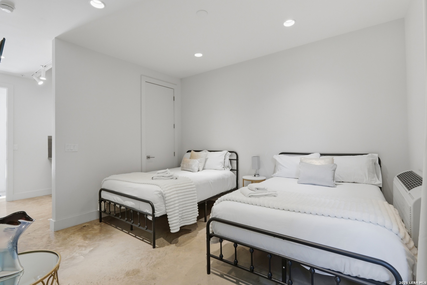 318 W Grayson St Unit: 303