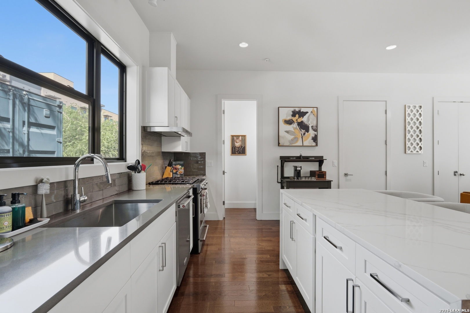 318 W Grayson St Unit: 303