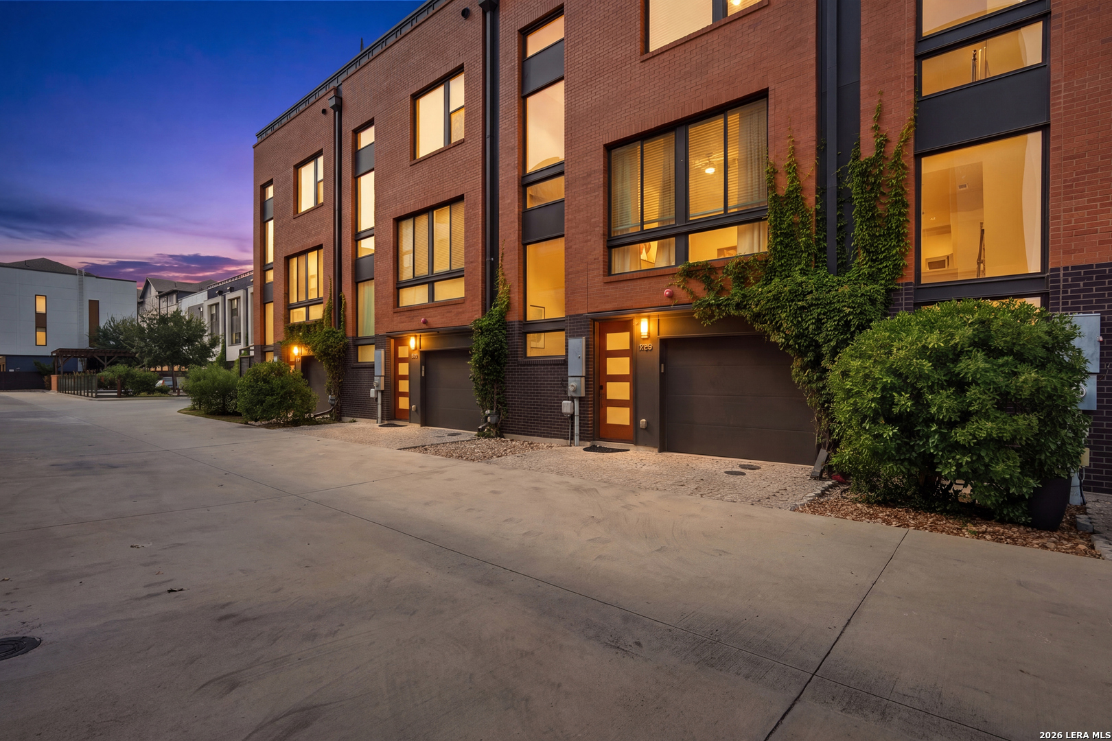 318 W Grayson St Unit: 303