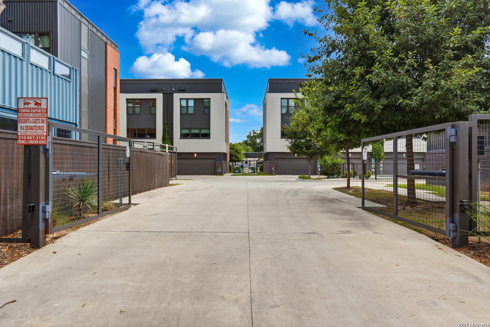 318 W Grayson St Unit: 303
