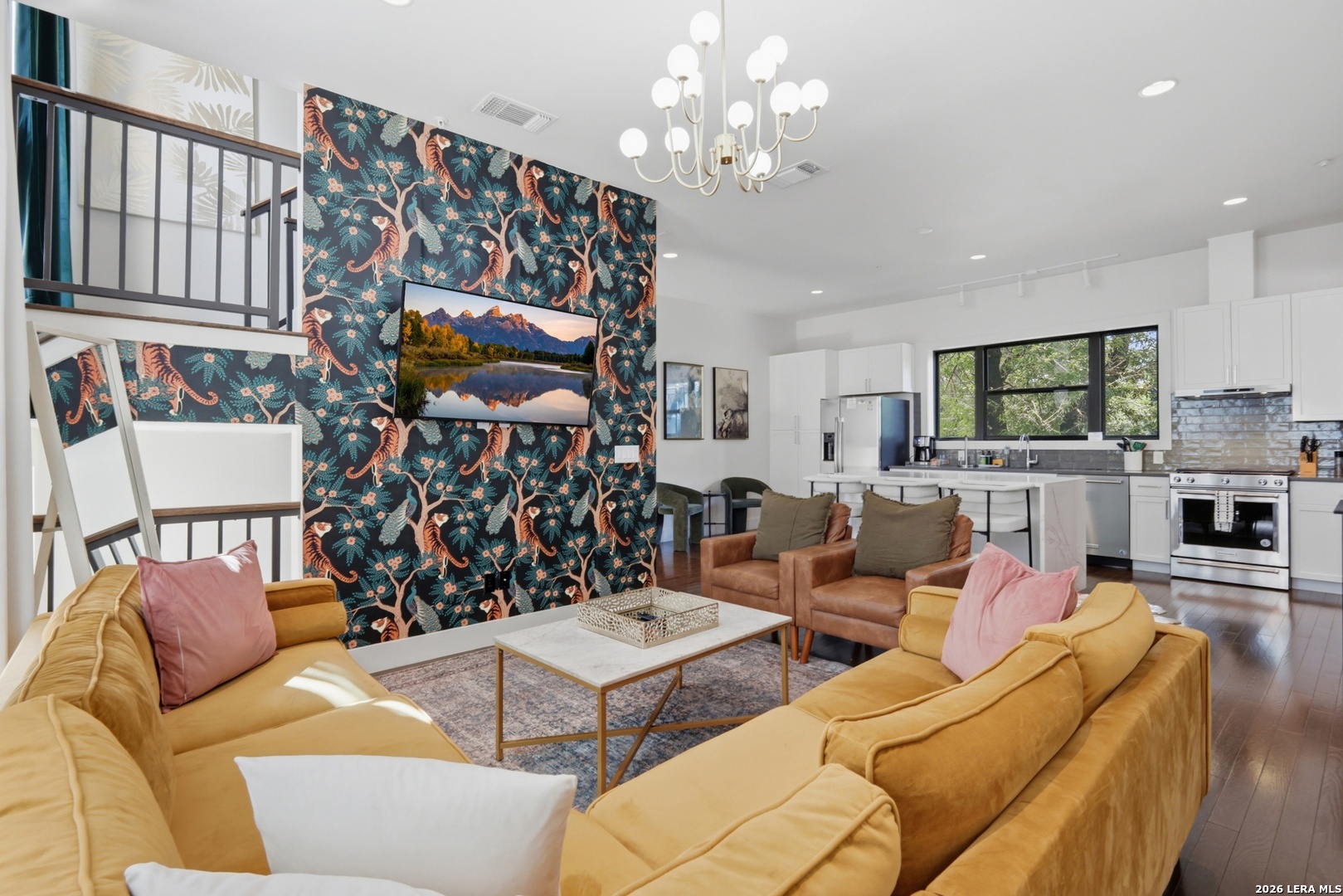 318 W Grayson St Unit: 303
