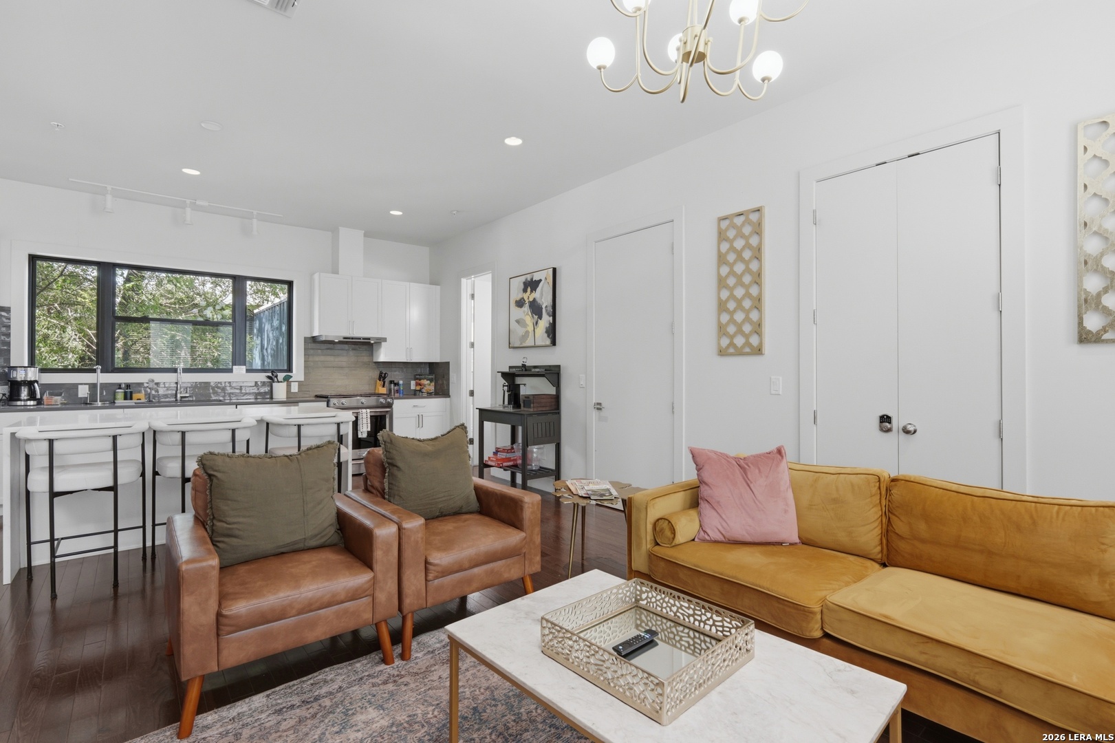318 W Grayson St Unit: 303