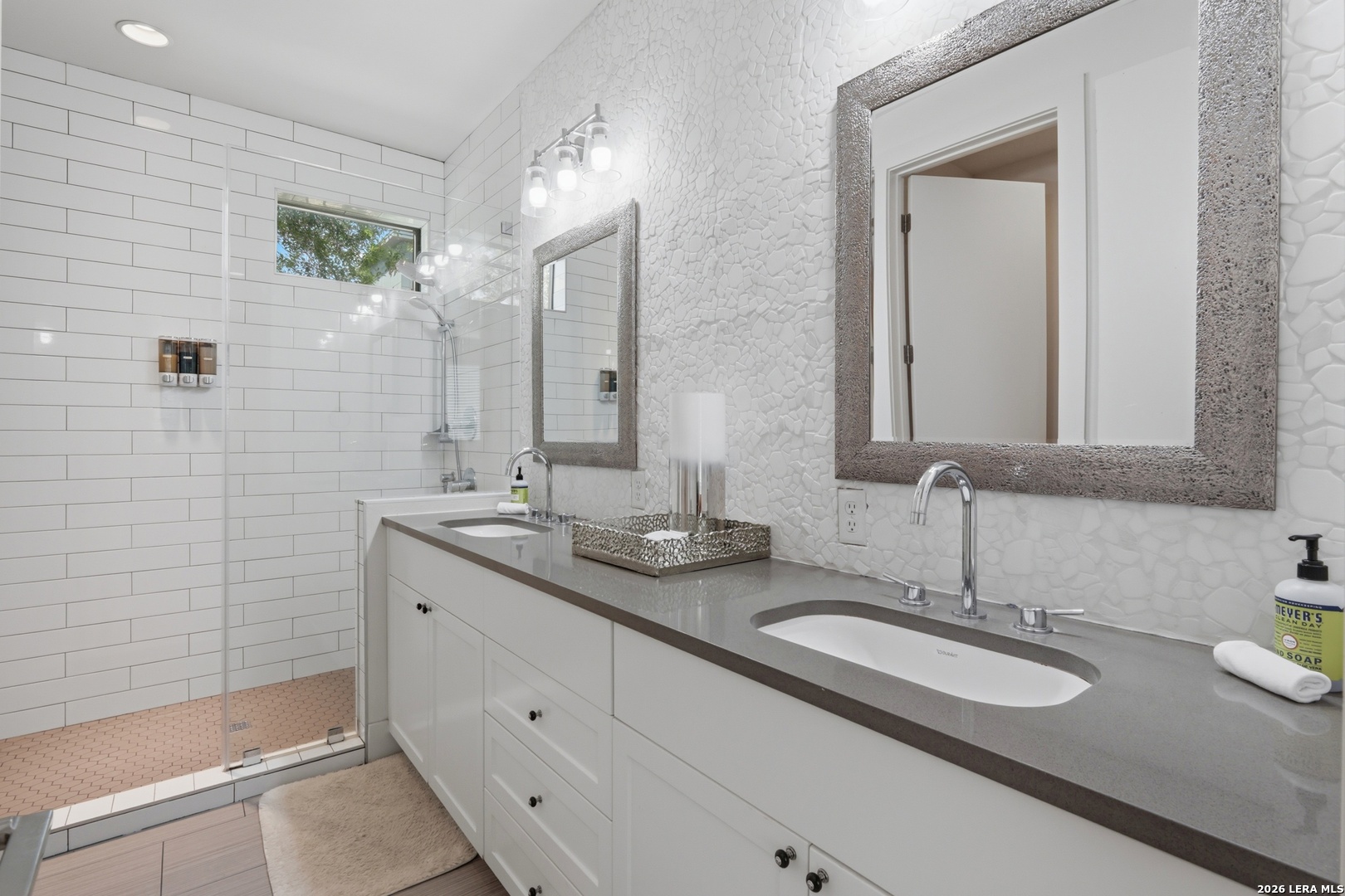 318 W Grayson St Unit: 303