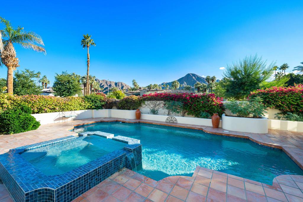 45545 Desierto Drive