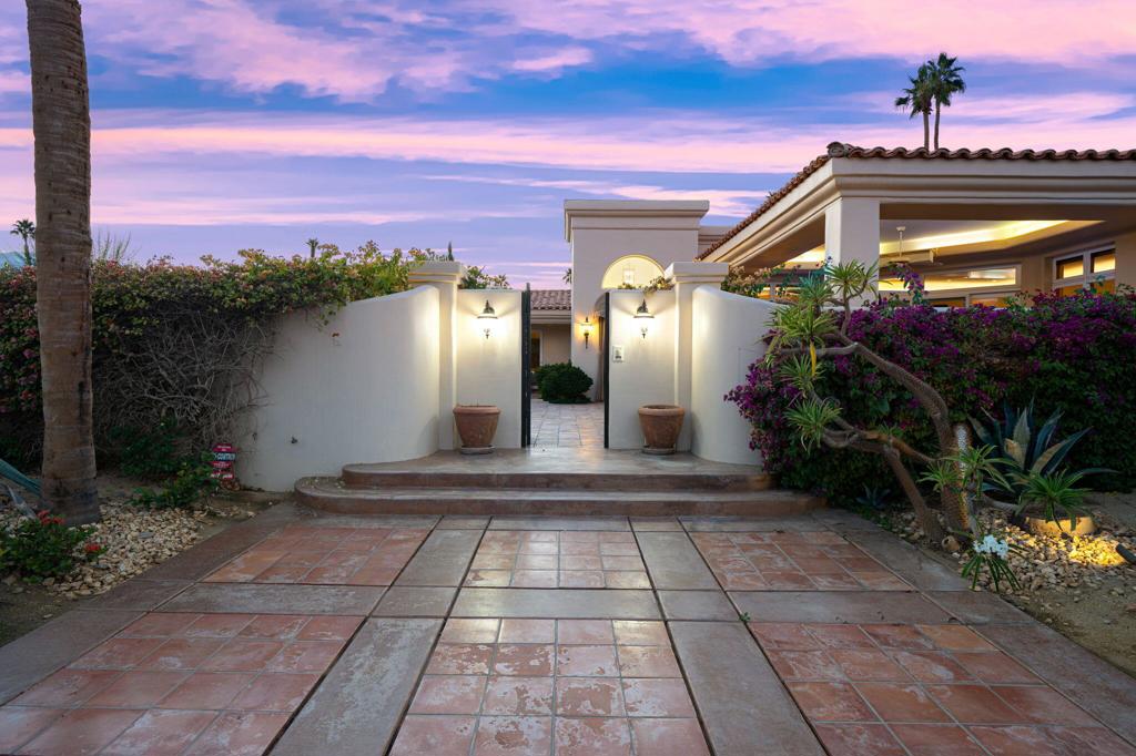 45545 Desierto Drive
